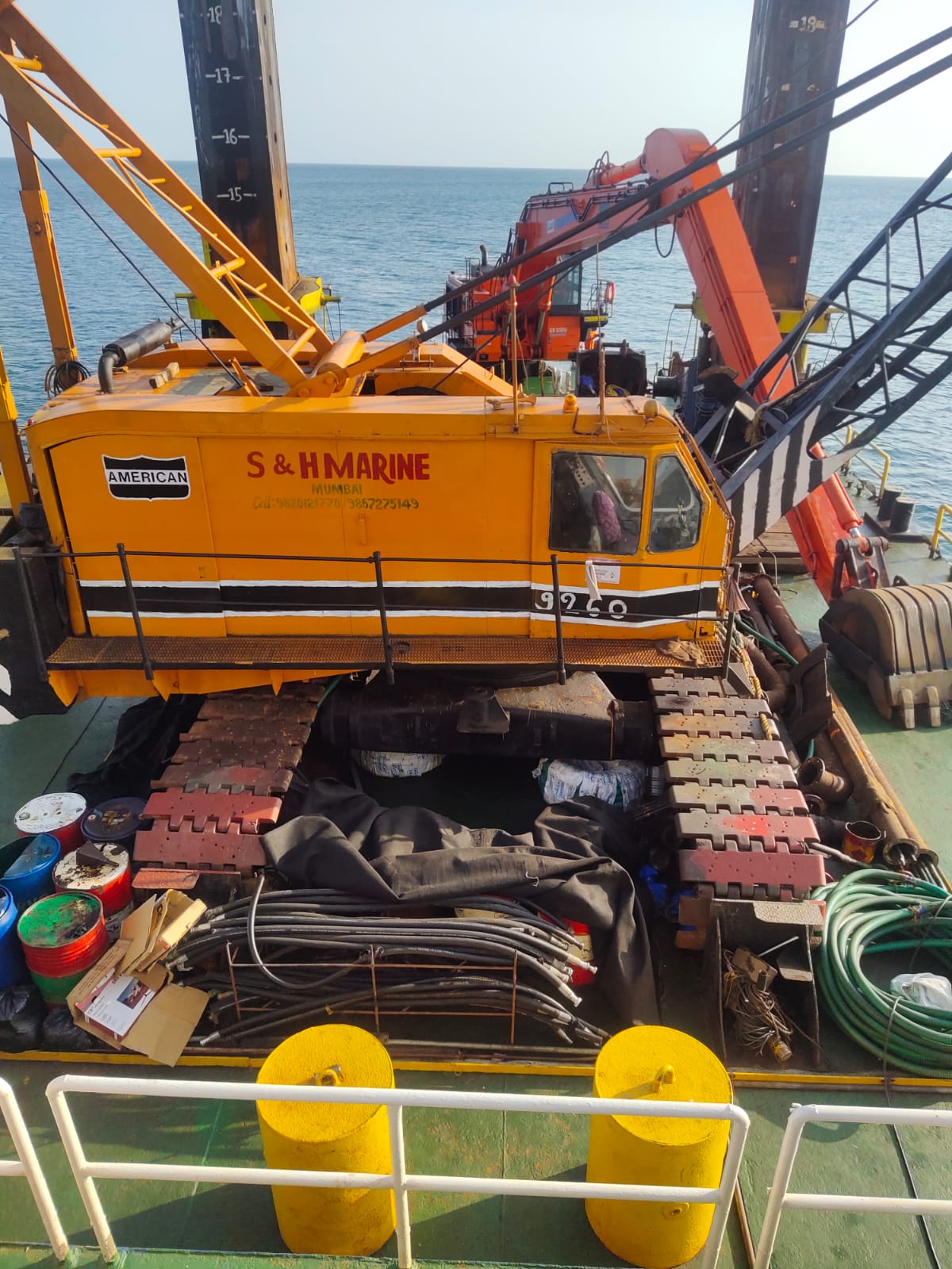 Chartering cranes