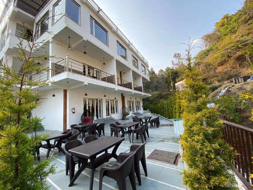 Accomodation recommendations and support