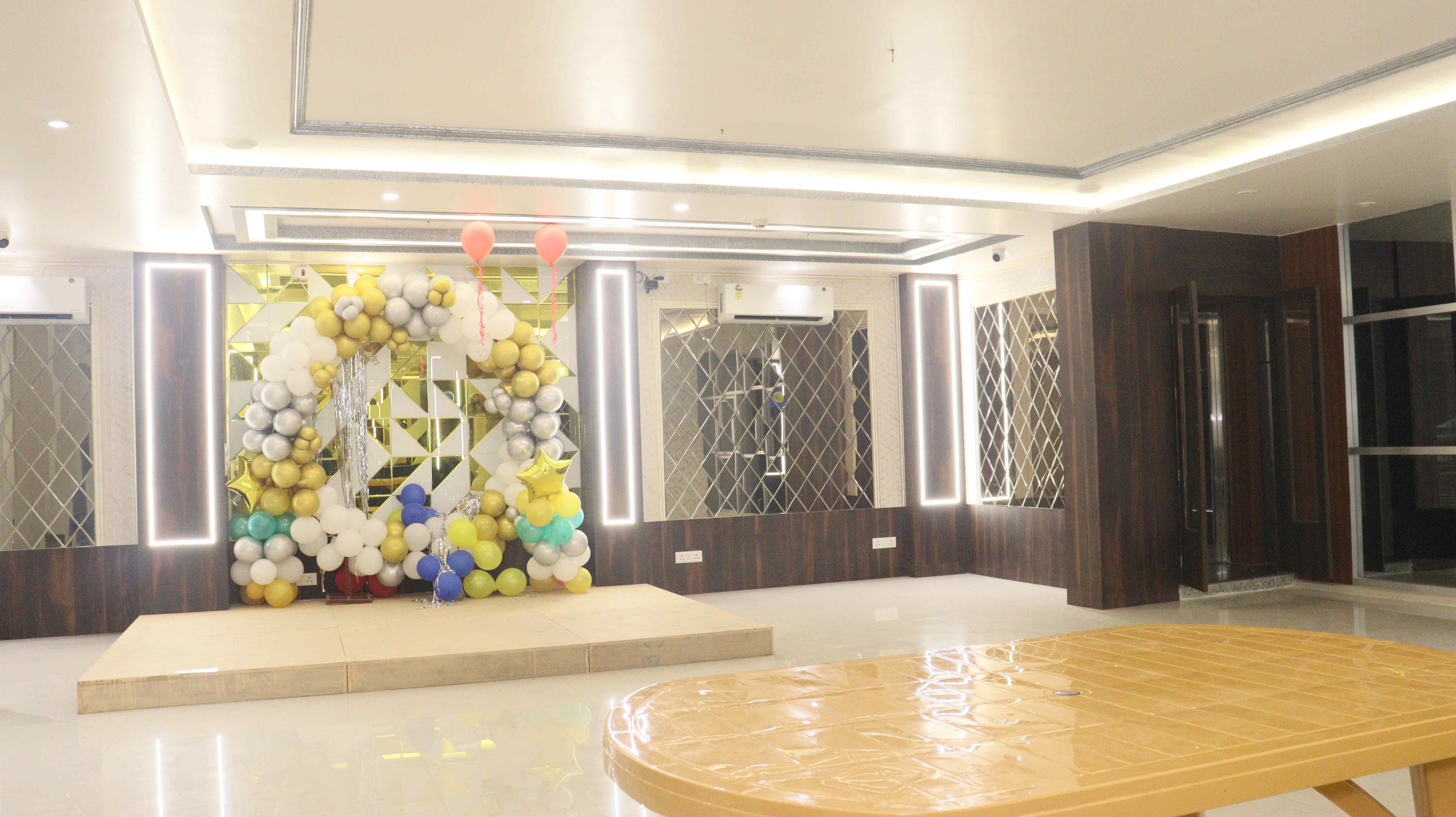 Banquet hall