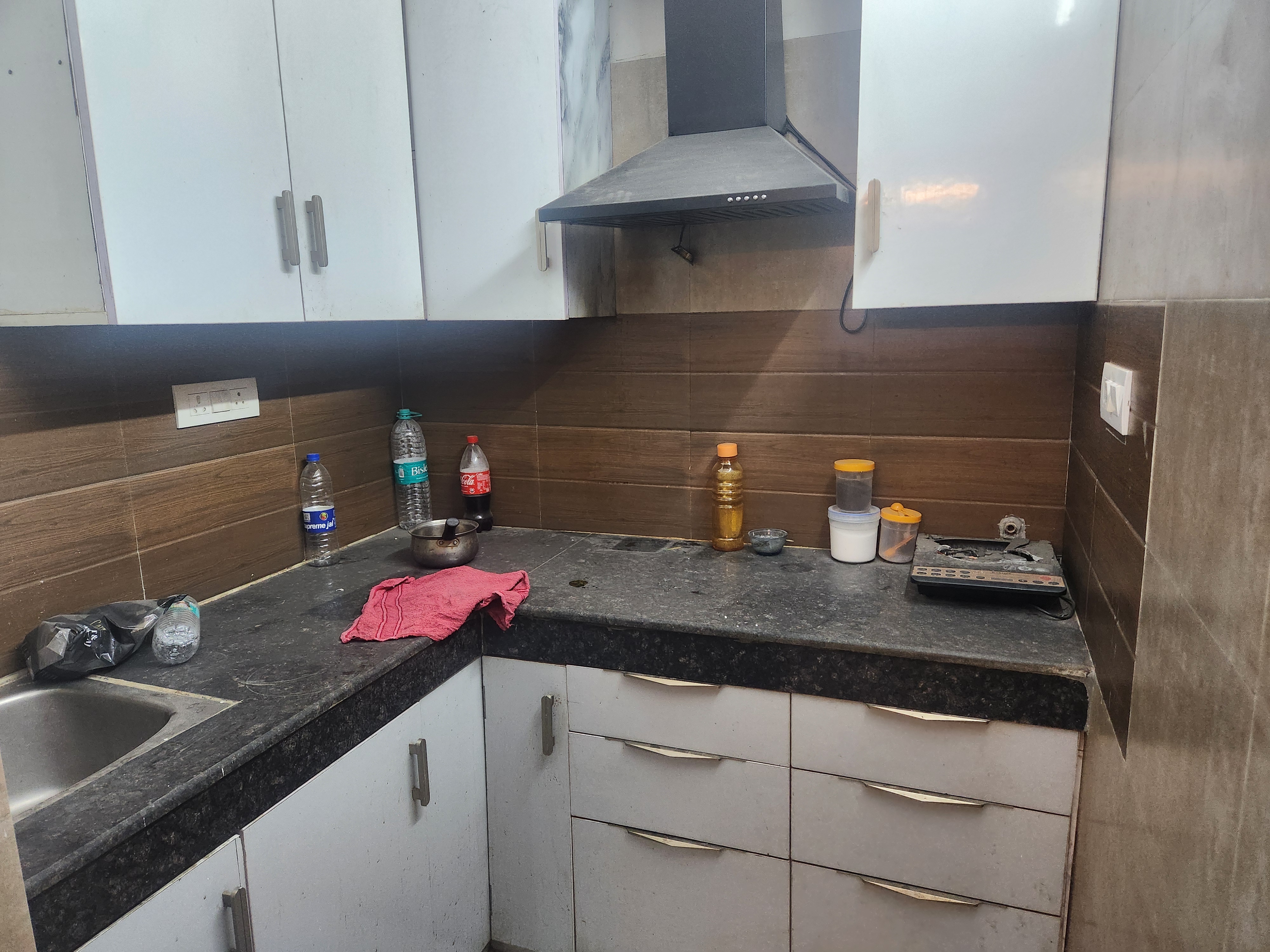 For Sell 2 Bhk Dda Flat Katwaria Sarai Near Houz Khas Metro
