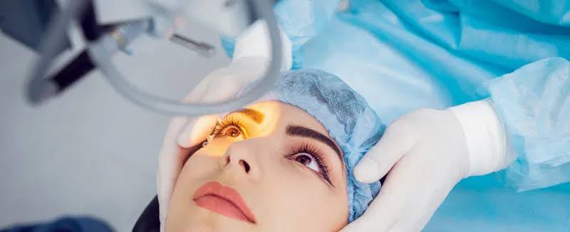 Cataract Screening & Stitchless Surgery
