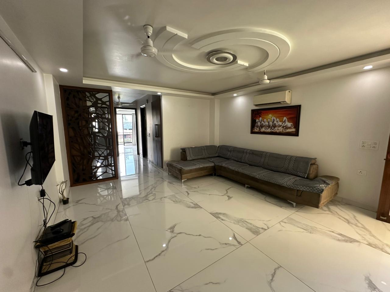 For rent 1 bhk full furnisd katwaria sarai Rent 40000